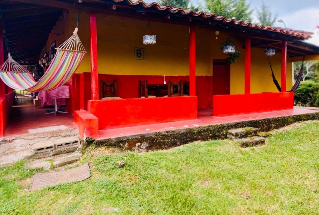 Bed and Breakfast House Guatapé Exteriér fotografie